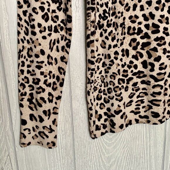 Vertigo Brown Animal Print Embellished Lightweight Sweater Small NWT - Picture 3 of 5